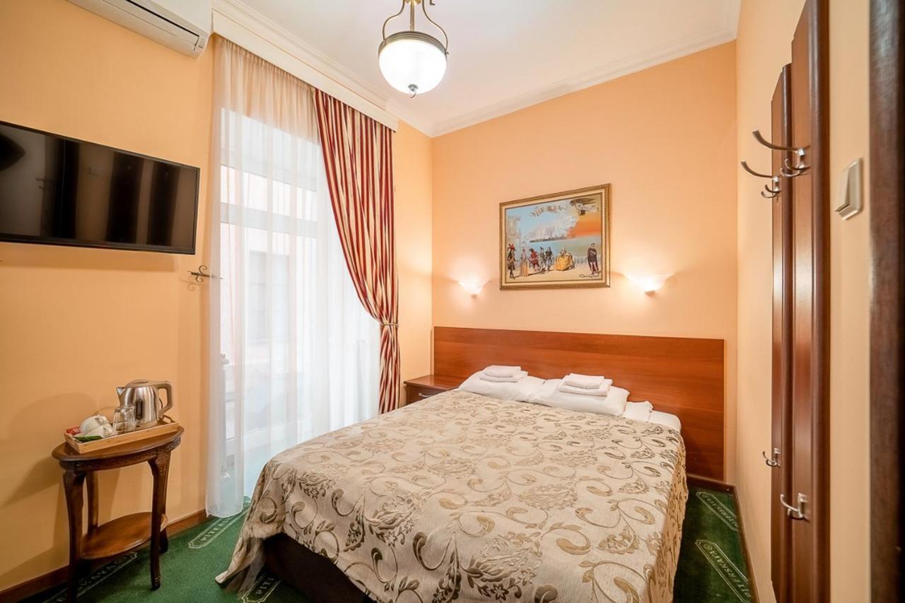 Piterskaya Club Hotel Szentpétervár Kültér fotó